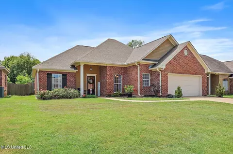Exterior - 429 Grant Fox Dr, Brandon, MS 39047 photo 2 of 8