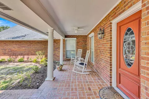 Exterior - 8342 Kahala Dr, Diamondhead, MS 39525 photo 5 of 9