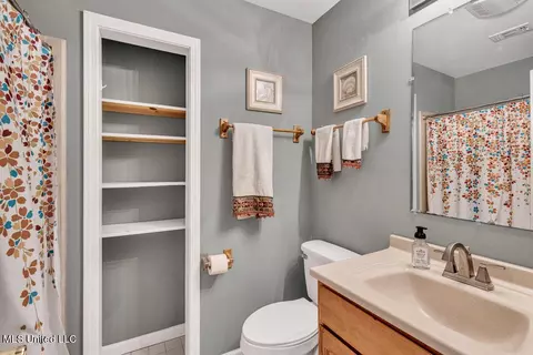 Bath - 8342 Kahala Dr, Diamondhead, MS 39525 photo 5 of 6