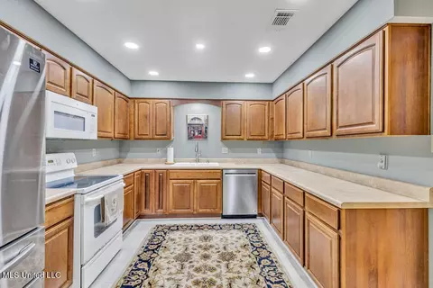 Kitchen - 8342 Kahala Dr, Diamondhead, MS 39525 photo 1 of 3