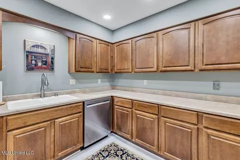 Kitchen - 8342 Kahala Dr, Diamondhead, MS 39525 photo 3 of 3