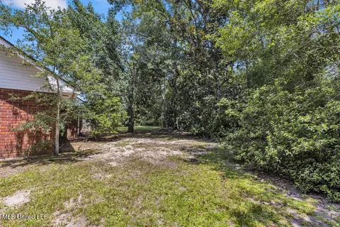 Exterior - 8342 Kahala Dr, Diamondhead, MS 39525 photo 8 of 9