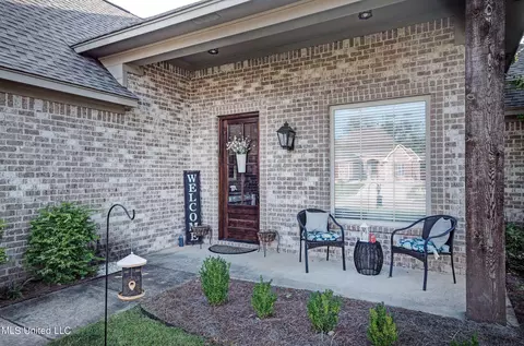 Exterior - 224 Stonebridge Blvd, Brandon, MS 39042 photo 3 of 11
