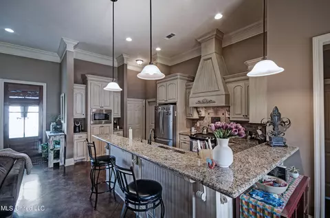 Kitchen - 224 Stonebridge Blvd, Brandon, MS 39042 photo 1 of 4