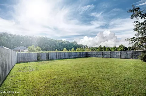 Exterior - 224 Stonebridge Blvd, Brandon, MS 39042 photo 6 of 11