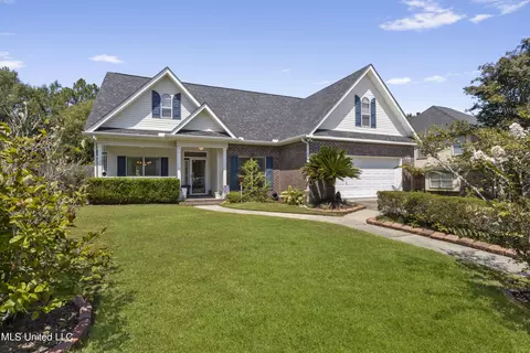13413 Tara Hills Dr, Gulfport, MS 39503