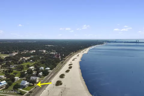 404 E Beach Blvd, Long Beach, MS 39560 photo 13