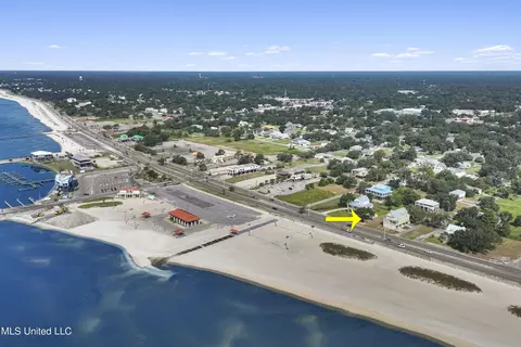 404 E Beach Blvd, Long Beach, MS 39560 photo 10