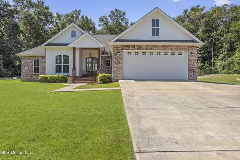 3116 S Holden Dr, Vancleave, MS 39565