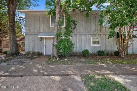 2313 River Oaks Blvd # B, Jackson, MS 39211