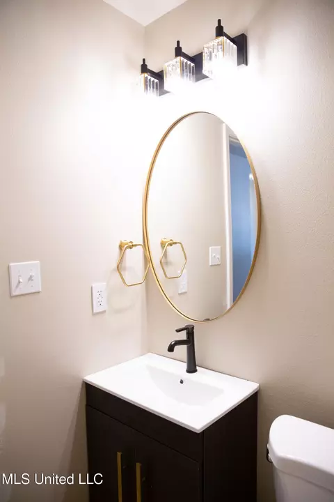 Bath - 13800 Pine Ave, Vancleave, MS 39565 photo 8 of 8