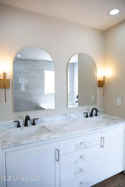 Bath - 13800 Pine Ave, Vancleave, MS 39565 photo 1 of 8