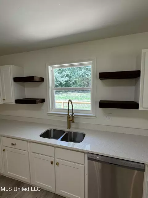 6982 Holly Springs Rd, Hernando, MS 38632 photo 17