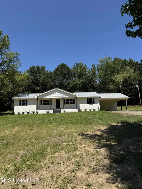 6982 Holly Springs Rd, Hernando, MS 38632