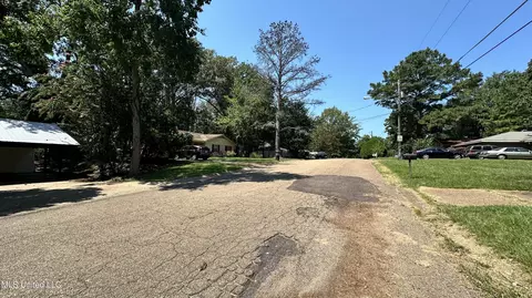 247 Champion Hill Dr, Jackson, MS 39212 photo 23