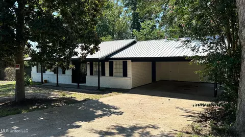 247 Champion Hill Dr, Jackson, MS 39212 photo 2