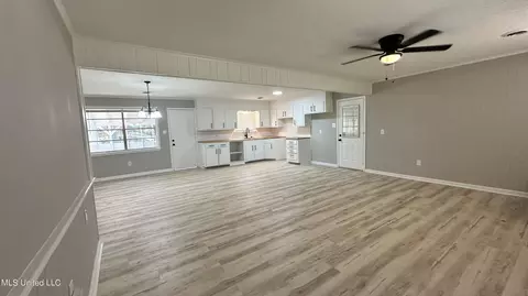 247 Champion Hill Dr, Jackson, MS 39212 photo 7