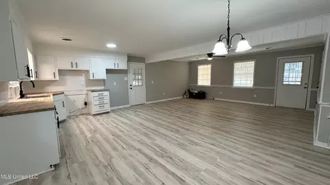 247 Champion Hill Dr, Jackson, MS 39212 photo 10