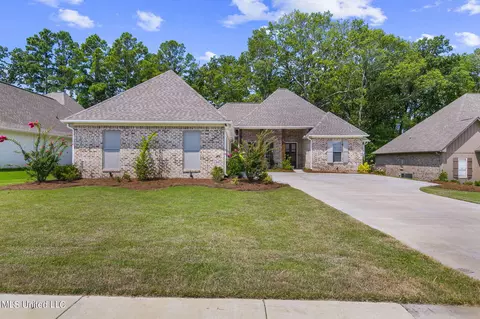 435 Crossvine Pl, Madison, MS 39110