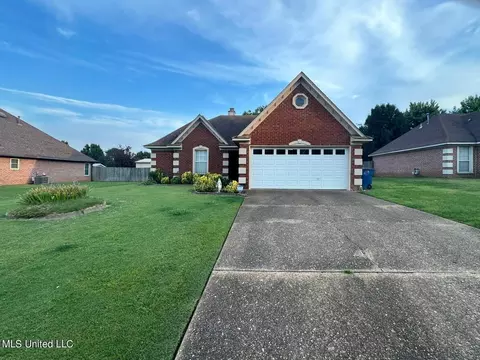 9905 Morgan Manor Dr, Olive Branch, MS 38654