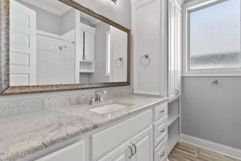 Bath - 403 Duke Ct, Flowood, MS 39232 photo 1 of 7