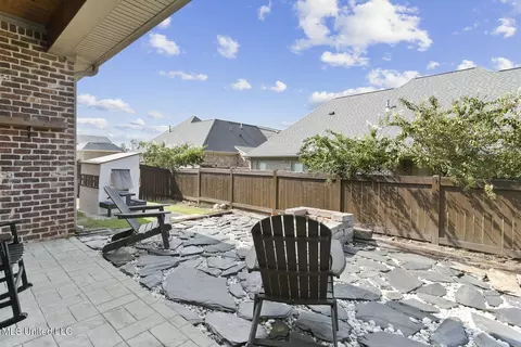 Exterior - 403 Duke Ct, Flowood, MS 39232 photo 2 of 6