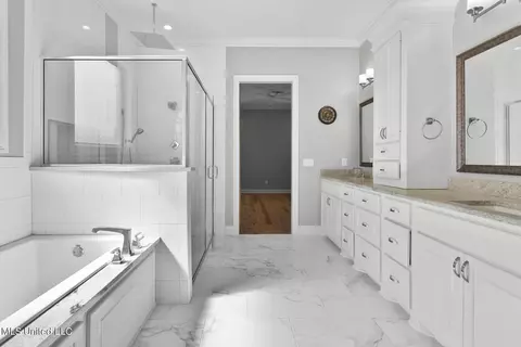 Bath - 403 Duke Ct, Flowood, MS 39232 photo 5 of 7