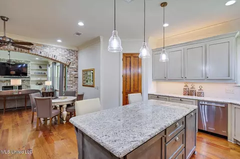 Kitchen - 104 Saddlebrook Cv #104, Madison, MS 39110 photo 4 of 5