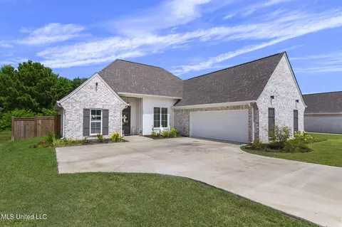 129 Ashby Ridge Dr, Canton, MS 39046