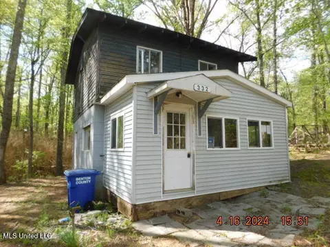 332 Lakeside Rd, Walnut, MS 38683