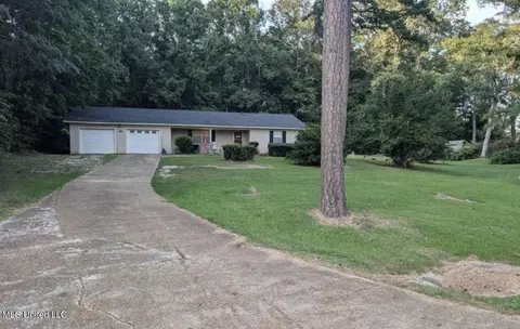 106 Robin Ln, Union, MS 39365 photo 1