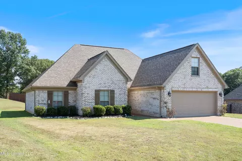 125 Highland Dr, Senatobia, MS 38668
