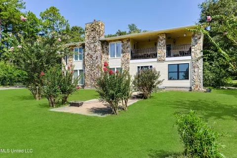 6404 Humphrey Rd, Vancleave, MS 39565