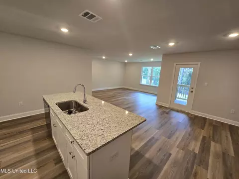 44 Vermont Dr, Petal, MS 39465 photo 14