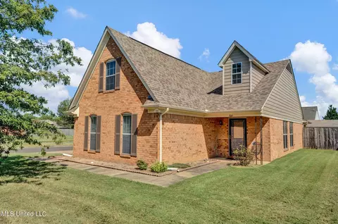 706 Steward Ln, Southaven, MS 38671