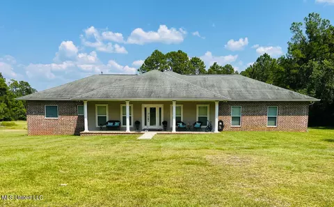 14400 Big John Rd, Biloxi, MS 39532