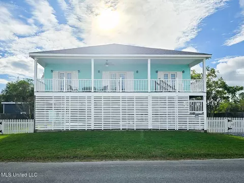 303 St Joseph St, Waveland, MS 39576