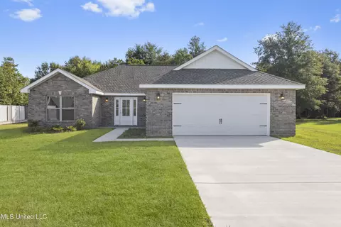 43 Mojave Ln, Picayune, MS 39466