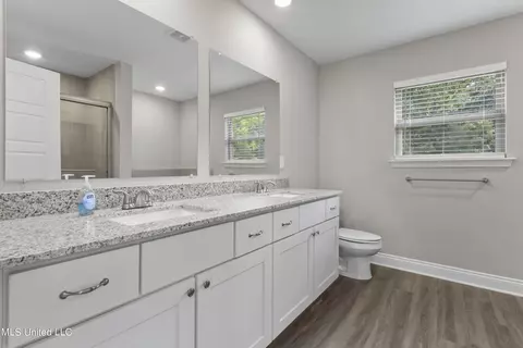 Bath - 43 Mojave Ln, Picayune, MS 39466 photo 4 of 5