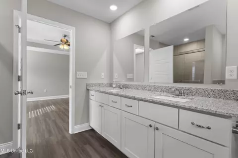 Bath - 43 Mojave Ln, Picayune, MS 39466 photo 5 of 5