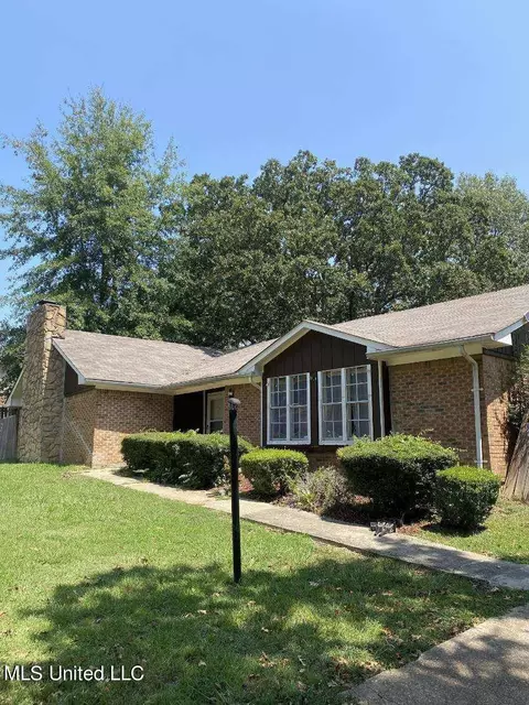 903 Longwood Pl, Clinton, MS 39056