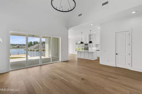 Living - 128 Herons Bay Cir, Madison, MS 39110 photo 5 of 7