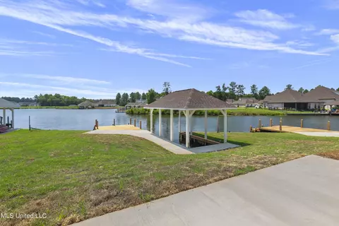 Exterior - 128 Herons Bay Cir, Madison, MS 39110 photo 6 of 10