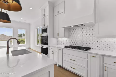 Kitchen - 128 Herons Bay Cir, Madison, MS 39110 photo 6 of 6