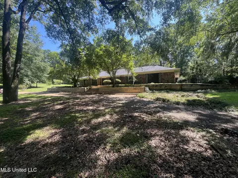 Exterior - 714 Laney Dr, Clinton, MS 39056 photo 3 of 16