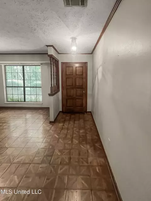Entry Way - 714 Laney Dr, Clinton, MS 39056 photo 2 of 2