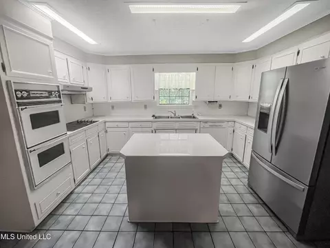 Kitchen - 714 Laney Dr, Clinton, MS 39056 photo 1 of 3