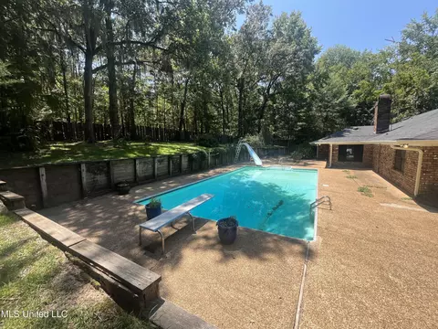 Exterior - 714 Laney Dr, Clinton, MS 39056 photo 6 of 16