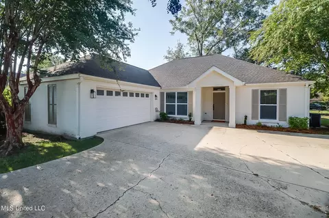 4029 Southern Oaks Drive Dr, Gulfport, MS 39507