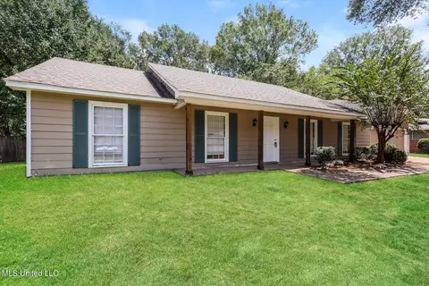 5240 Harrow Dr, Jackson, MS 39211 photo 2